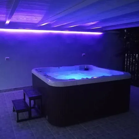 Il Rifugio Dei Pini Con Jacuzzi