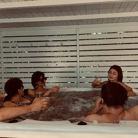Villa Il Rifugio Dei Pini Con Jacuzzi Martina Franca