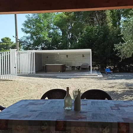 Il Rifugio Dei Pini Con Jacuzzi Martina Franca